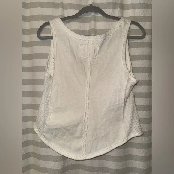 Euc We the Free white button down tank top sz medium - Picture 6 of 10
